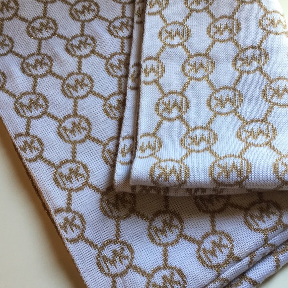 MICHAEL Michael Kors Gold/Cream Infinity Scarf - Picture 2 of 5